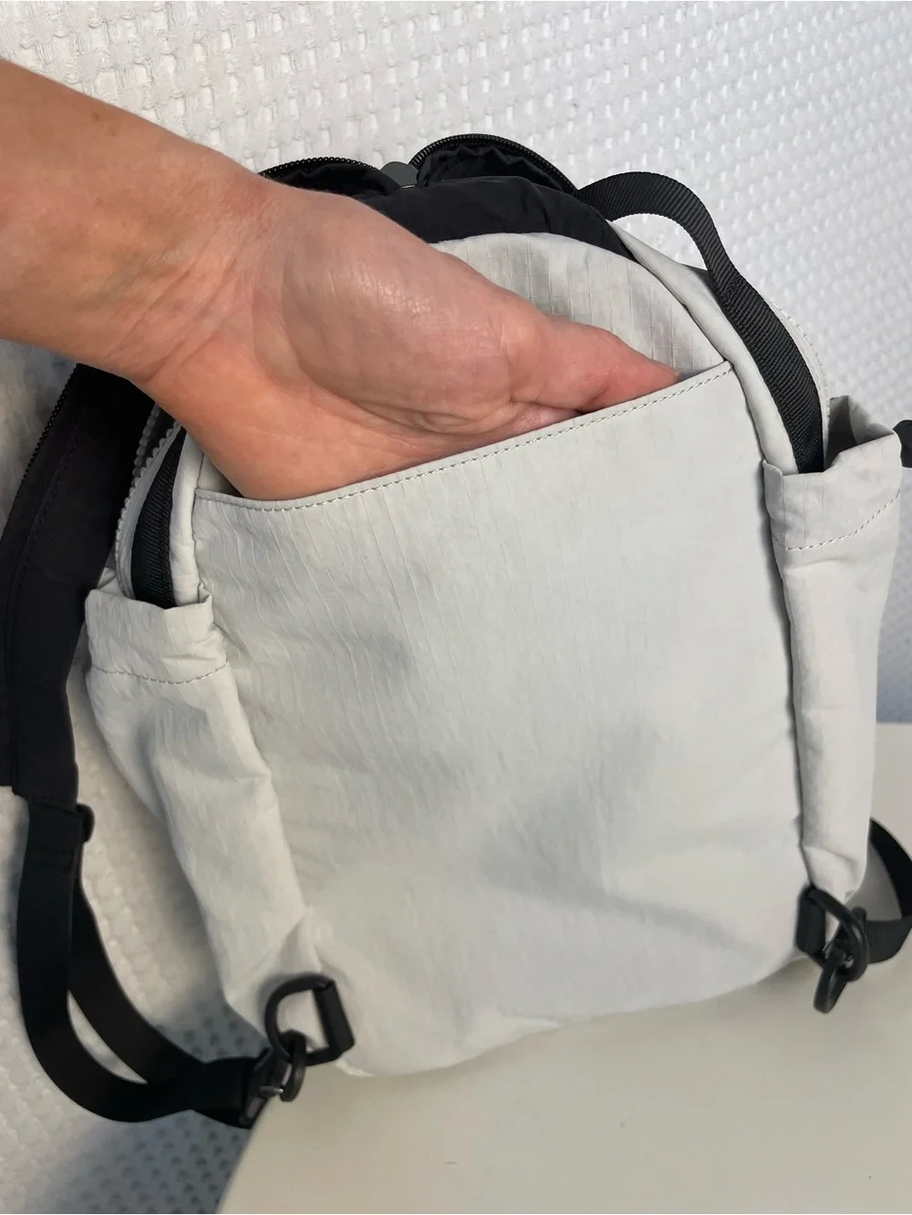 LULULEMON Pack and Go Multi Wear Bag, Backpack, Crossbody, Shoulder, Light Gray
